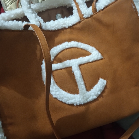 Telfar Brown Shearling Shopping Bag - Picture 5 of 6